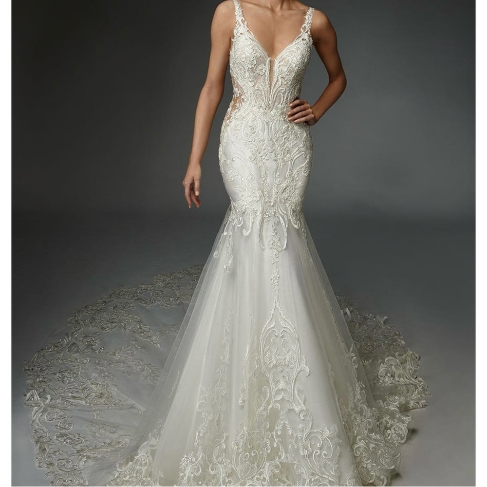 Elysee by Enzoani Henriette Mermaid Ivory Wedding Gown Size 4 - Picture 3 of 17